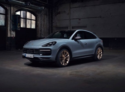 Самый быстрый Porsche Cayenne Turbo GT появится в России осенью