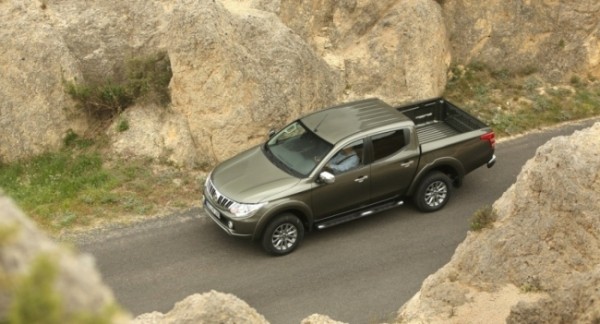 Безопасность нового Mitsubishi L200 проверили в краш-тестах