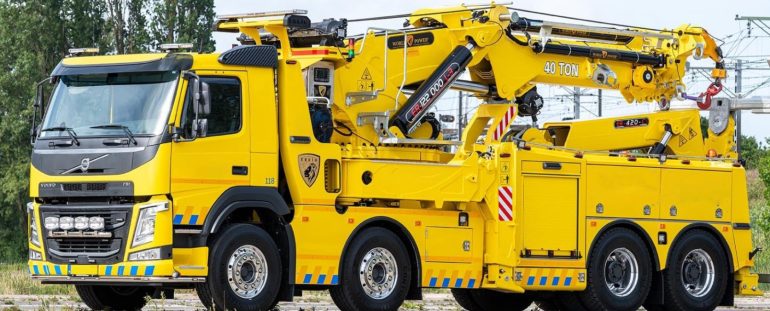 Роль мощных лебёдок при извлечении грузовой техники из сложных ситуаций