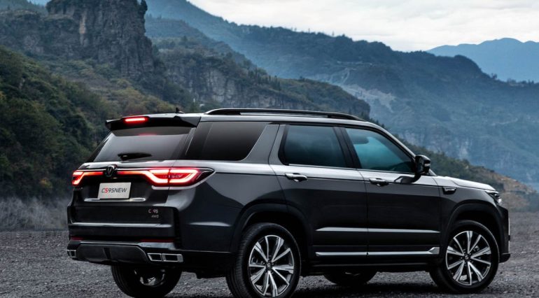 7 мест для семьи: обзор пространства и комфорта в Changan CS95