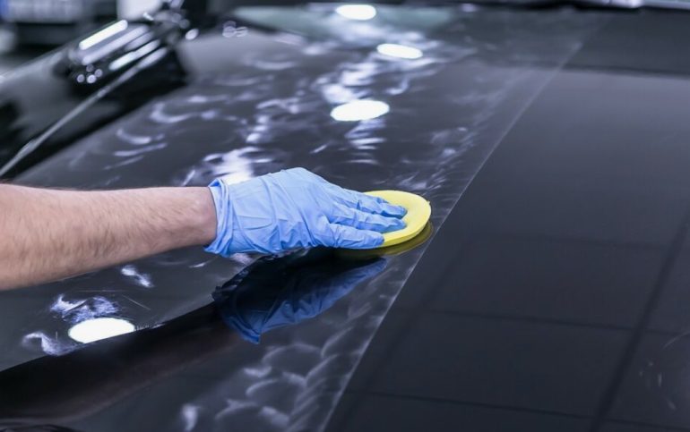 Сезонный уход: как защитить ЛКП и салон перед зимой и что сделать после зимы