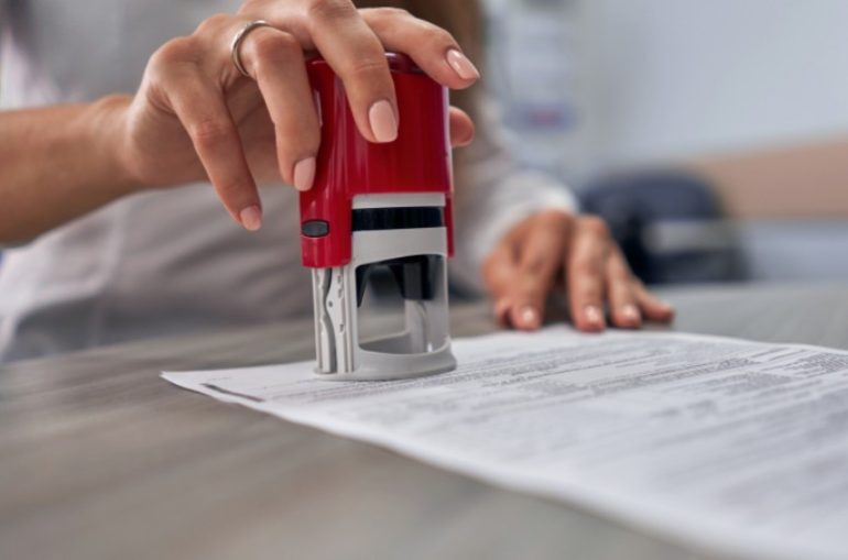 5 ошибок при выборе штампов и печатей, из-за которых страдают документы