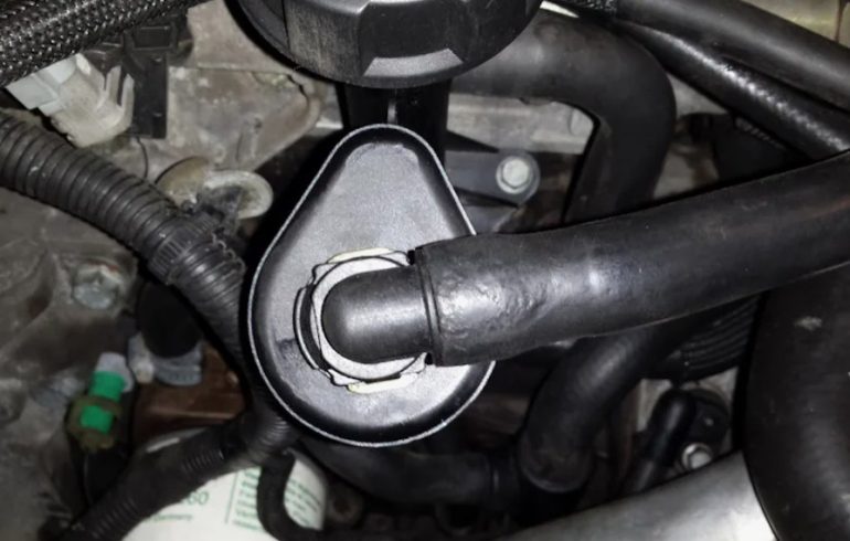 Для чего нужен сапун в гидравлике и как он связан с заливной горловиной