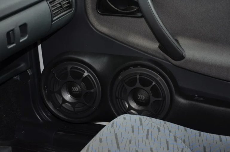 Громкая акустика vs SQ-система: чем отличается и что выбрать под свои задачи