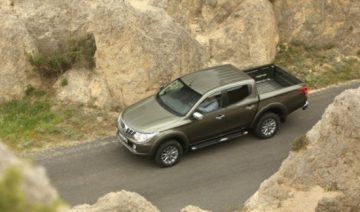 Безопасность нового Mitsubishi L200 проверили в краш-тестах