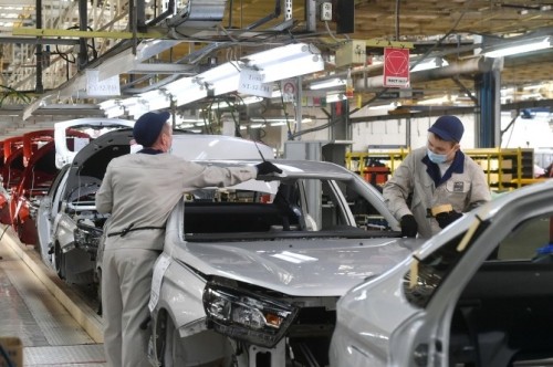 Выпуск легковых автомобилей в феврале 2022 года снизился на 14%